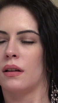 Anna Deville und hitachi Erfahrung