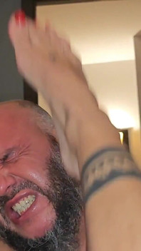 Trabalho com os pés e fetiche por pés hardcore