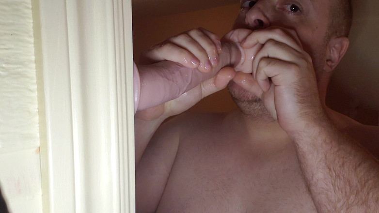 Charlieboy69: Futai cu fată adânc în gât ca un vibrator pizdă De 8...