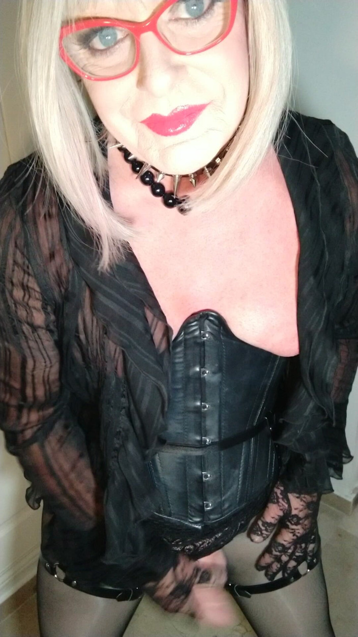 Emma Browne: Lady in Black at Play