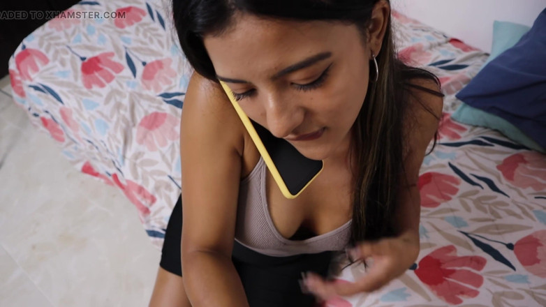 Solo_incognita: Üvey kız kardeşim üvey annesiyle konuşurken yarağımı alıyor