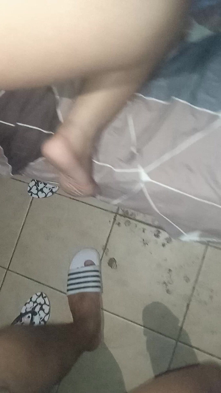 Eatrella j: B. Sau bữa tiệc bú và làm tình với mason