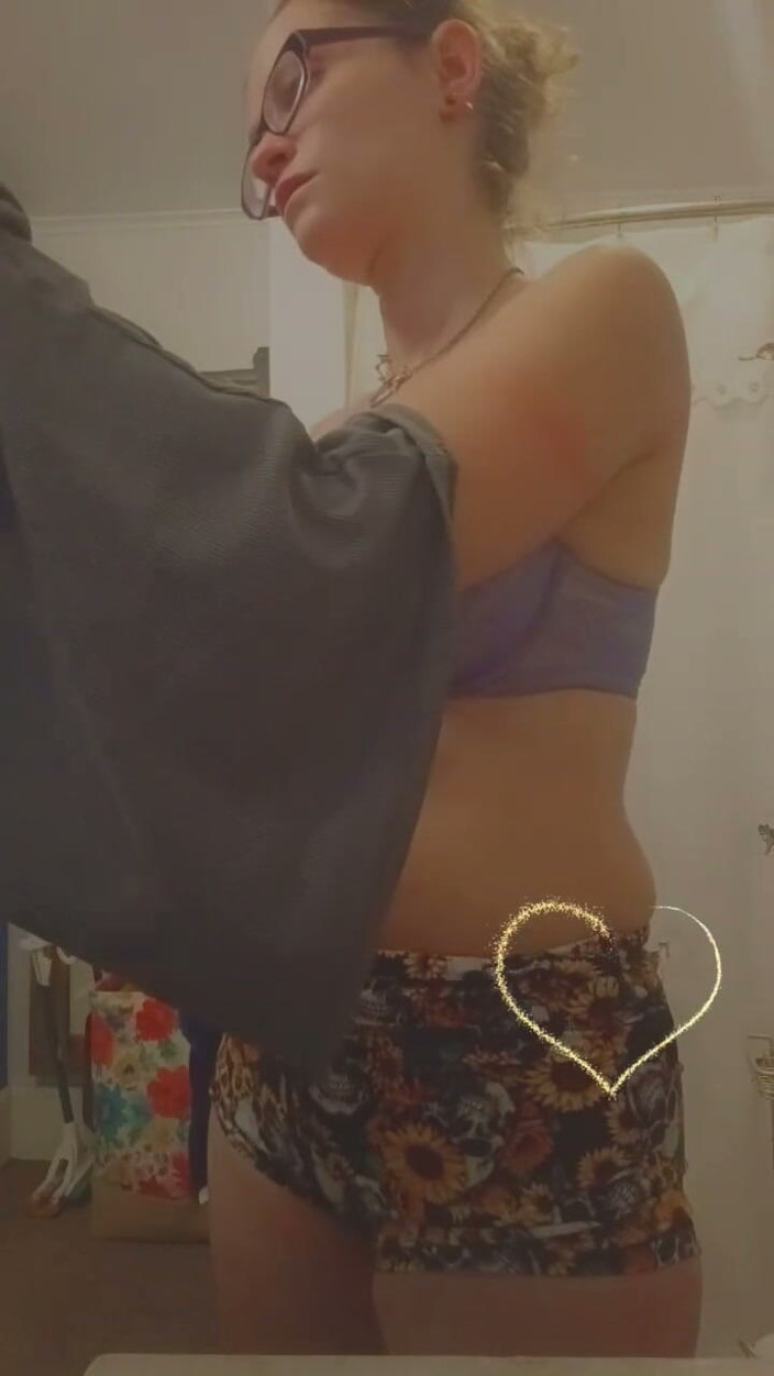 Summrbby: 3 бюстгальтеров 3 минуты