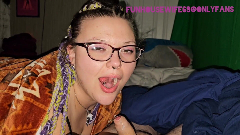 Funhousewife69: Muie după muncă goliți-i bilele și înghițiți toată încărcătura lui