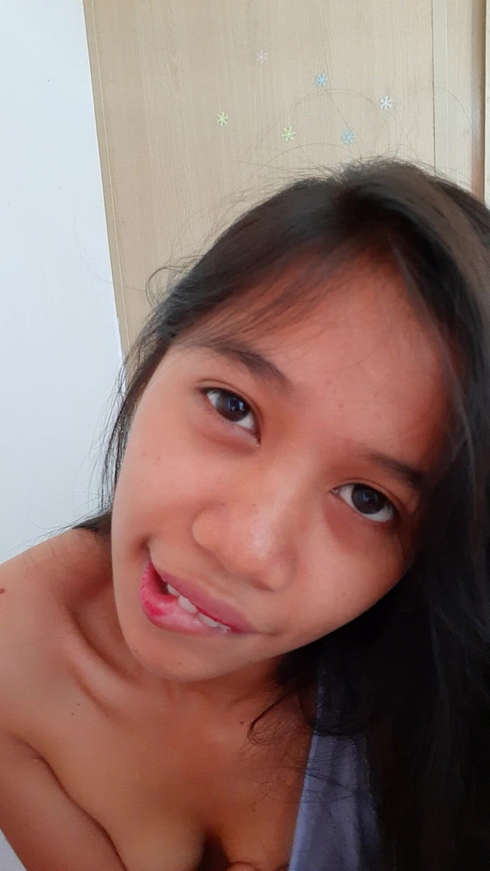 creamberryfairy: Maukah kau entot aku?