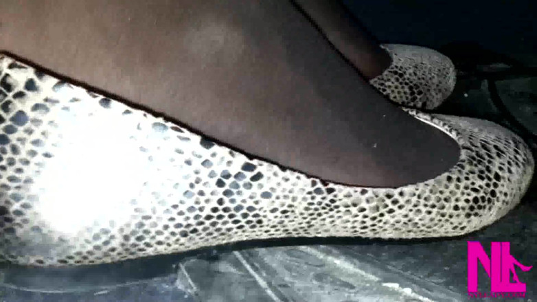 Nyllady: Dangling and Footplaying with Snaked Designed Flats in the Car