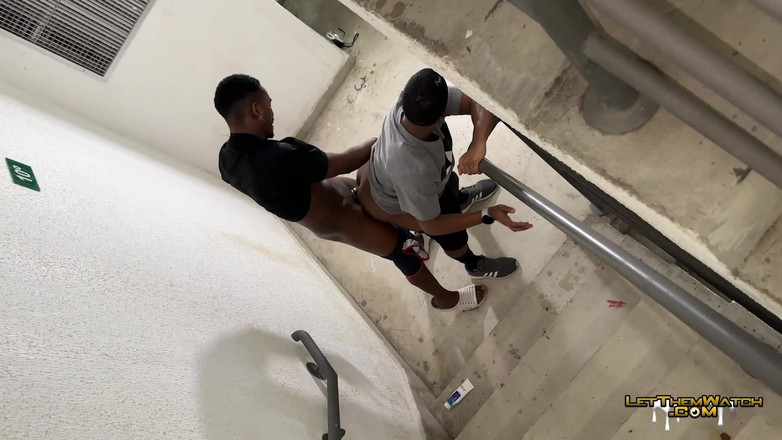 Let them watch: Publiczne jebanie złapane hardcore anal wielki wytryski Młody twink