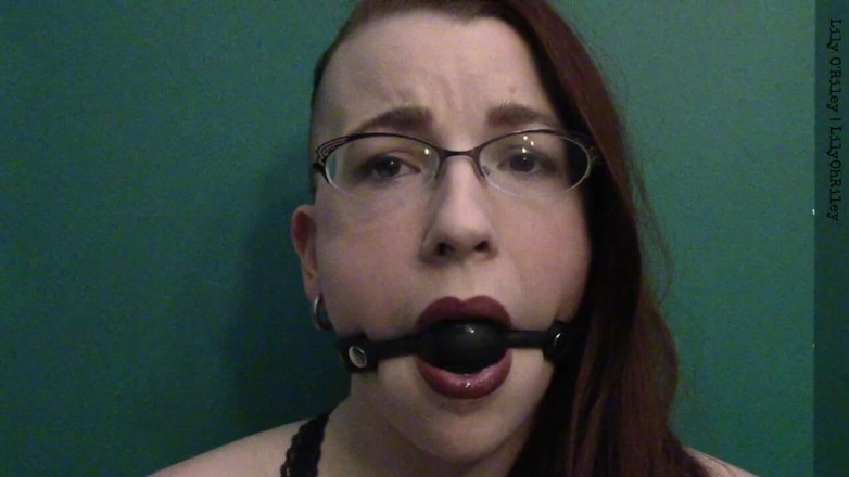 Lily O'Riley: Ballgag Staring (wmv)