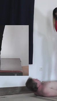 Paní Tatjana dlouho šlape, ale otrok nebude mít orgasmus pp