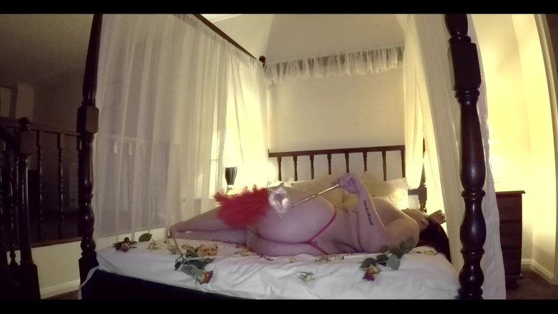 Anastasia Lux: Deixe-me saber se você quer comprar essas meias, ou uma...