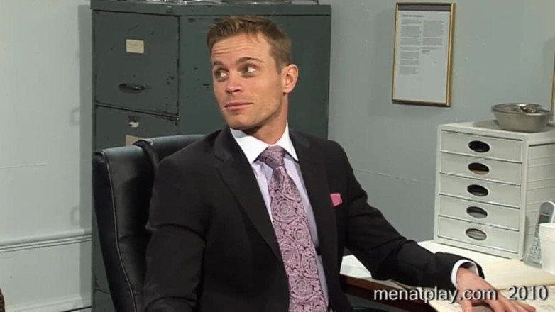 MenAtPlay: Dr. Stevens examina Maxwell