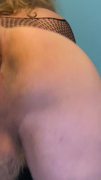 Twerking fat ass femboy