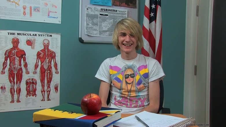 Teach Twinks: Schwuler blonder twink preston andrews gibt interview