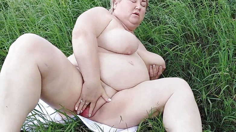 Zona901: Doğada mastürbasyon ve ağzına boşalma ile sakso