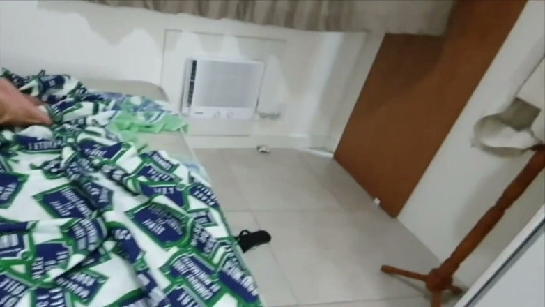 MACHO FUCKER FROM SPAIN: Un joven francés se acuesta con una latina