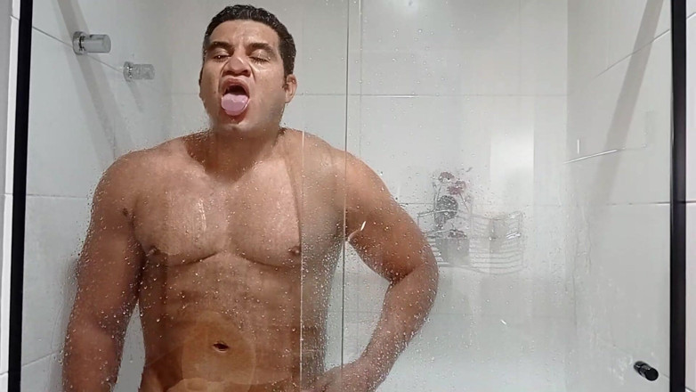 YuriGaucho: Yuri Gaucho Macho Musculoso Dotado Relaxando E Gozando Gostoso