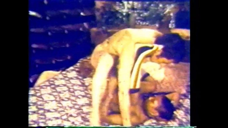 Vintage Usa: Bàn tay không đúng chỗ