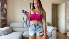 Goddess Alexa femdom: Chị kế tống tiền bạn để ngửi và sục cu