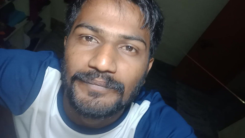 KUMBHA MANOJ KUMAR: Нічне шоу при свічках