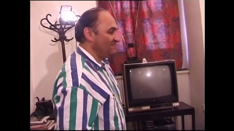 NASTY AMATEUR - Pornstar for a day: Mirta curva cool