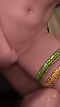 Si cewek nakal harem lagi asik jilat peler dan nyepong kontol dengan seksi Bagian.3