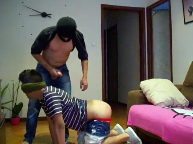 Robyn 3Some: 狠狠地抓住新秀