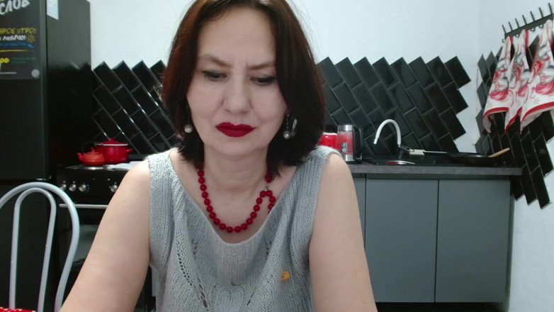 ANGELA_LADY: Tanec se proměnil v striptýzovou show