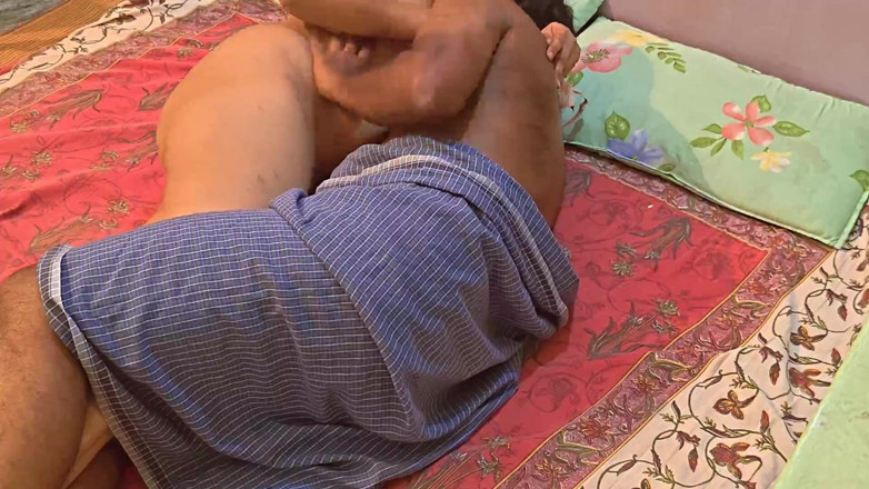 Sexy sindu: Öğretmenim benimle seks yapıyor