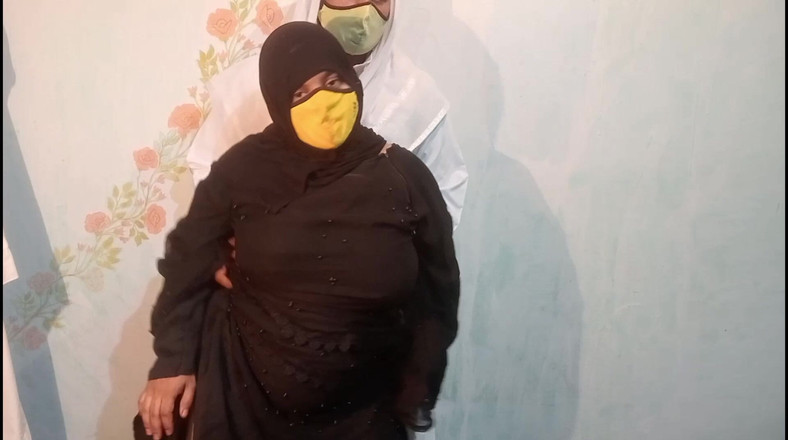 Gulaab: Arabische dans en seks rollenspel door Indische moslima Desi Bhabhi