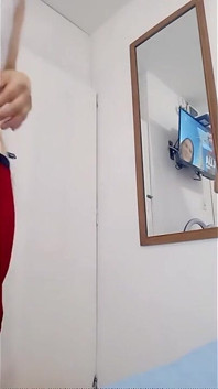 镜子前
