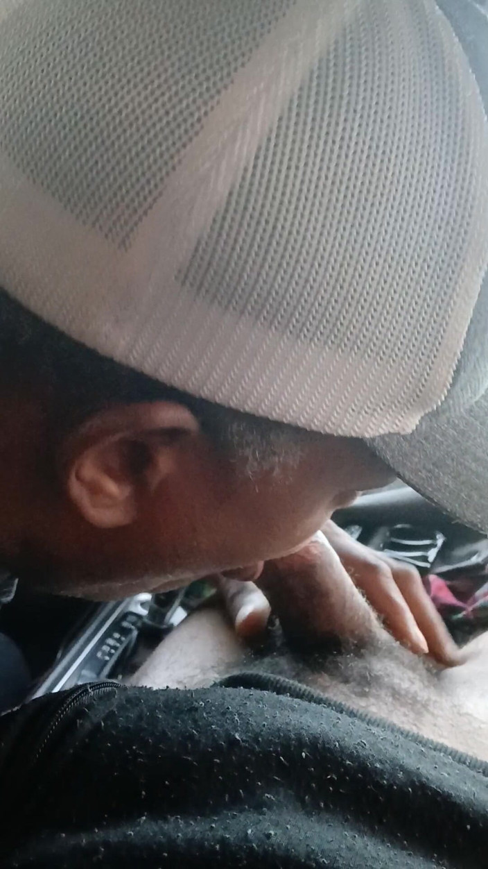 Hood_menace1: Getting some wet sloppy blowjob action