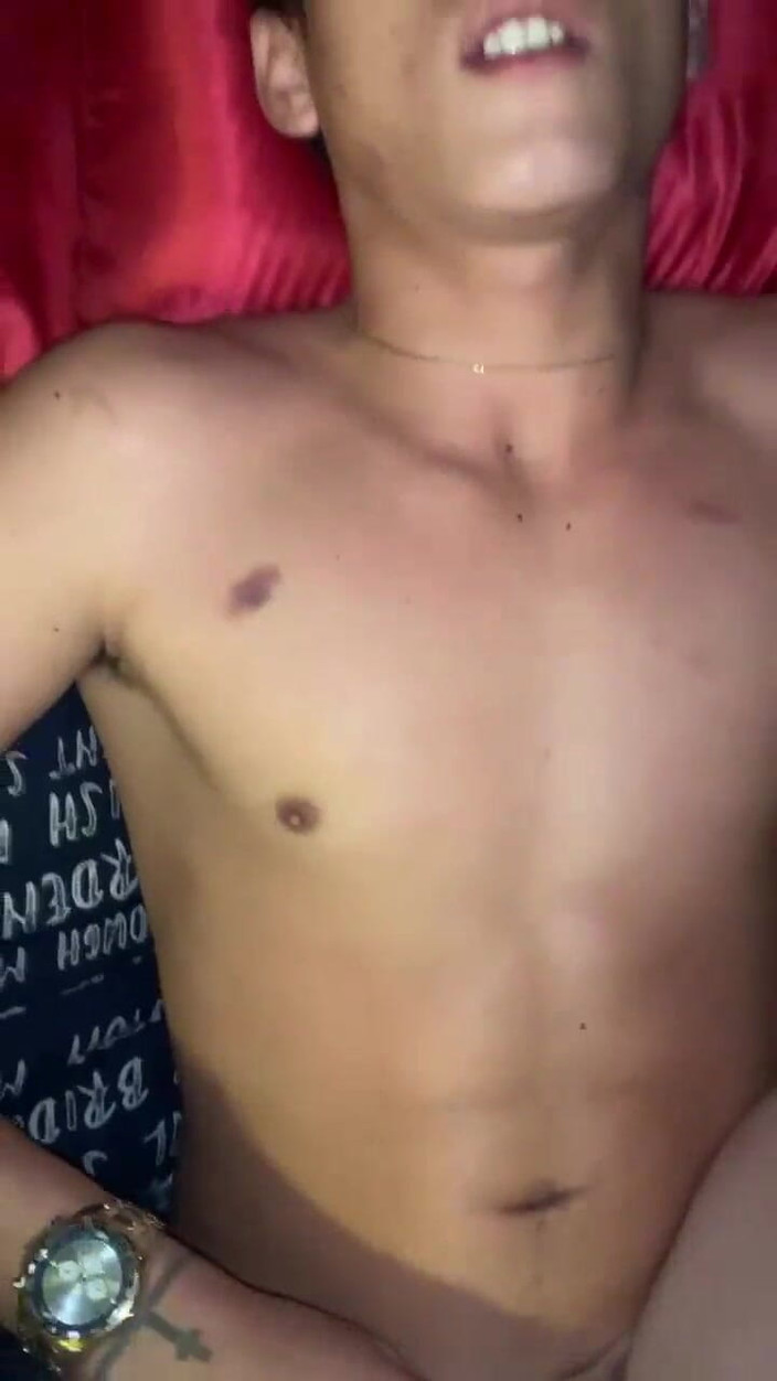 The Substance: Fostul meu partener stă în apartamentul meu și ne amintim de vremurile...