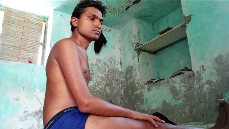 Mukesh Solanki: Мукеш