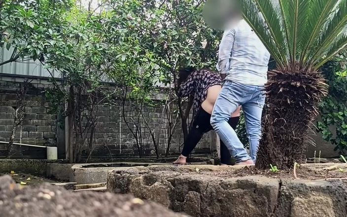 Telugu-fuckers: Сводная сестра дези трахается со сводным братом на улице, массаж с большими сиськами