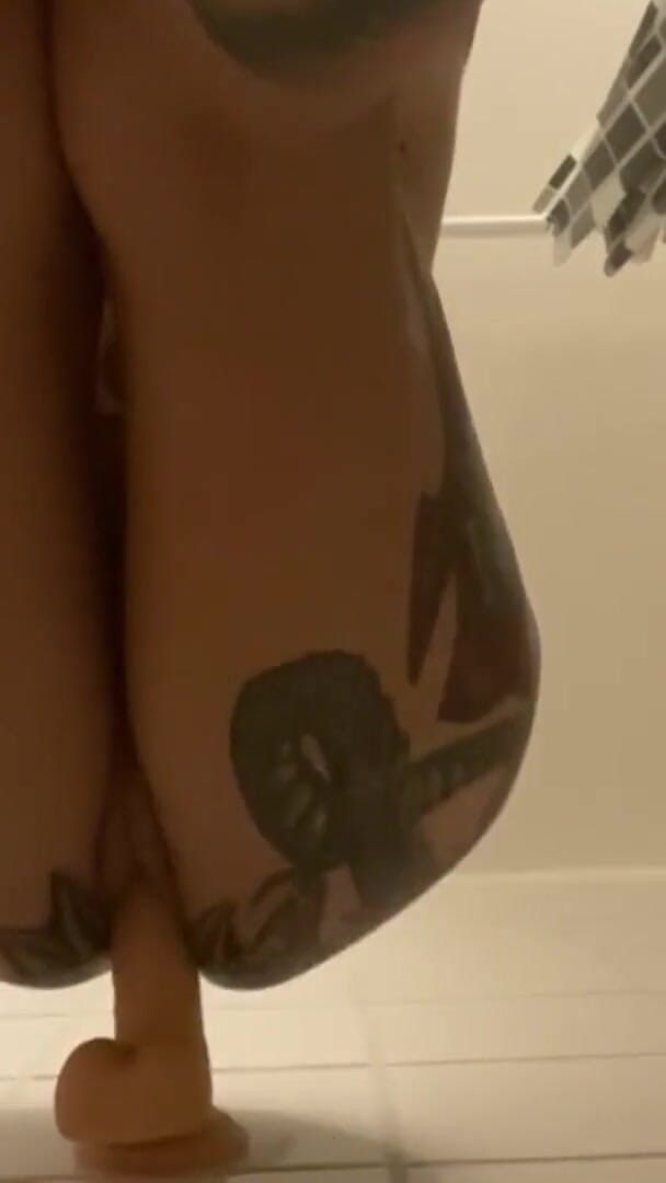 Made Myself Squirt for the First Time (Darcy Diamond)