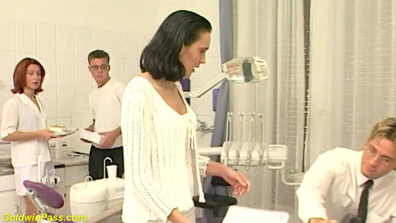 Goldwin pass: Skutečný německý doktor skupinový sex šuká v nemocnici
