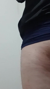 Vzal jsem staré spodní prádlo Nevlastního otce, aby uniklo video