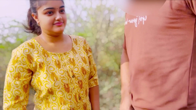Your_aisha: desi pyari littlestepsister seks apne sautele bhaee ke saath jab...