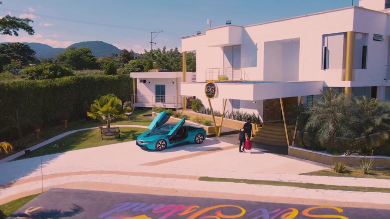 Good Girls Mansion: Ho messo la mia mano nella mia figa e la...