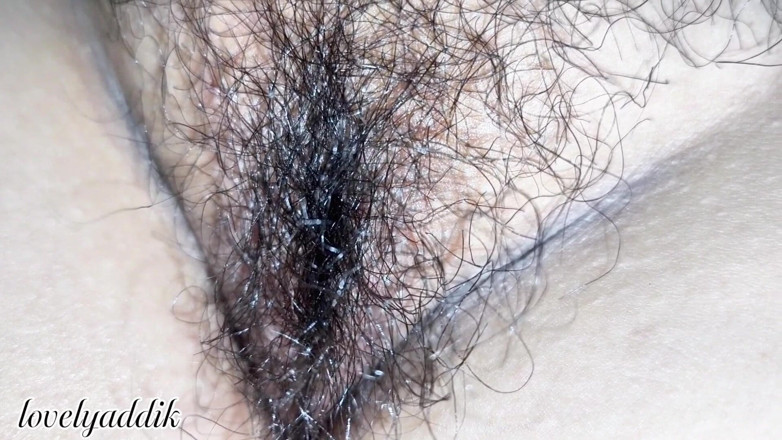 Lovelyaddik: Embarazada madrastra amamantando tetas y coño peludo