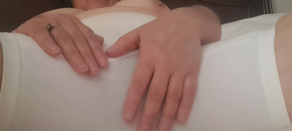 Mommy big hairy pussy: Chytit skořápku nad kalhotkami, jak moc bude tlustá a mokrá