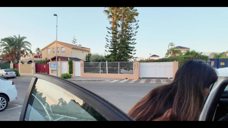 DaringKiara: Eu só escorreguei para fora da minha roupa