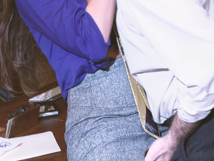 THAGSON: Malaikat untuk adegan nerd 3: si rambut coklat yang bengkung dalam...