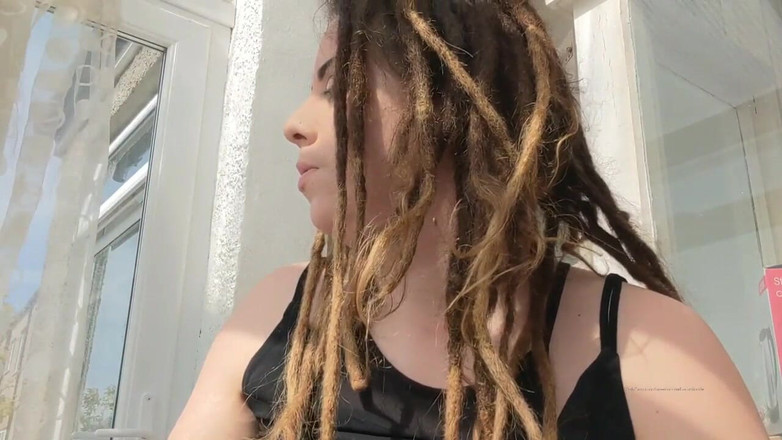 Goddess Kinx: Fumer un paquet de Malbro Red en une heure