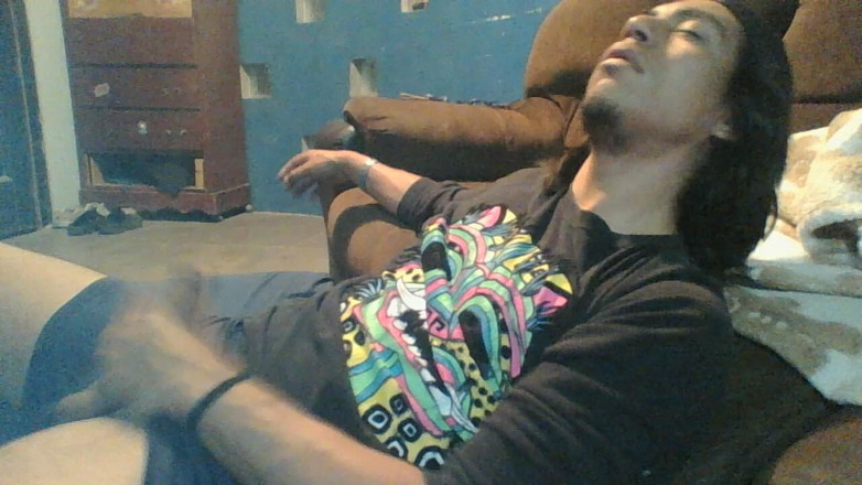 AlexAlejandro13: Lelaki Ideal Anda Di Atas Katil