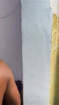 Smallah अपनी सुंदर चूत में मेरे बड़े लंड से प्यार करती है