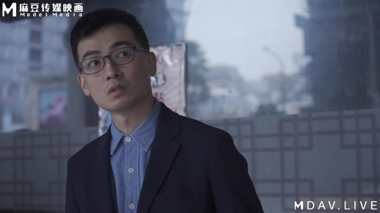 ModelMedia Asia: The Husband Who Has an Ntr Fetish Invited His Wife's...