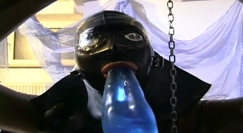 Fetish Desire: ภรรยาลาเท็กซ์เชื่อฟังชอบร่วมแสดงโชว์สกปรกของนาย主人