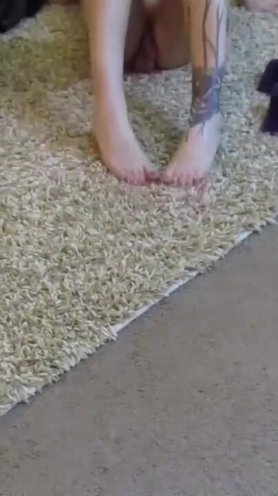 Foot play with humiliation (Ryley Rails)