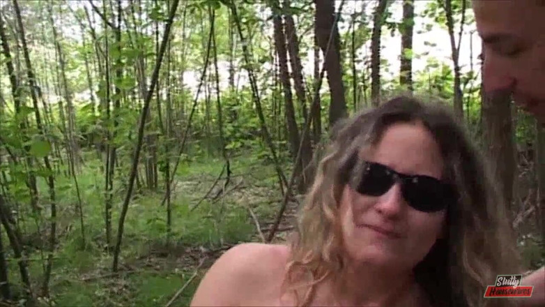 Vere Casalinghe Italia.: Blonde wife wants it hard and rough outdoor